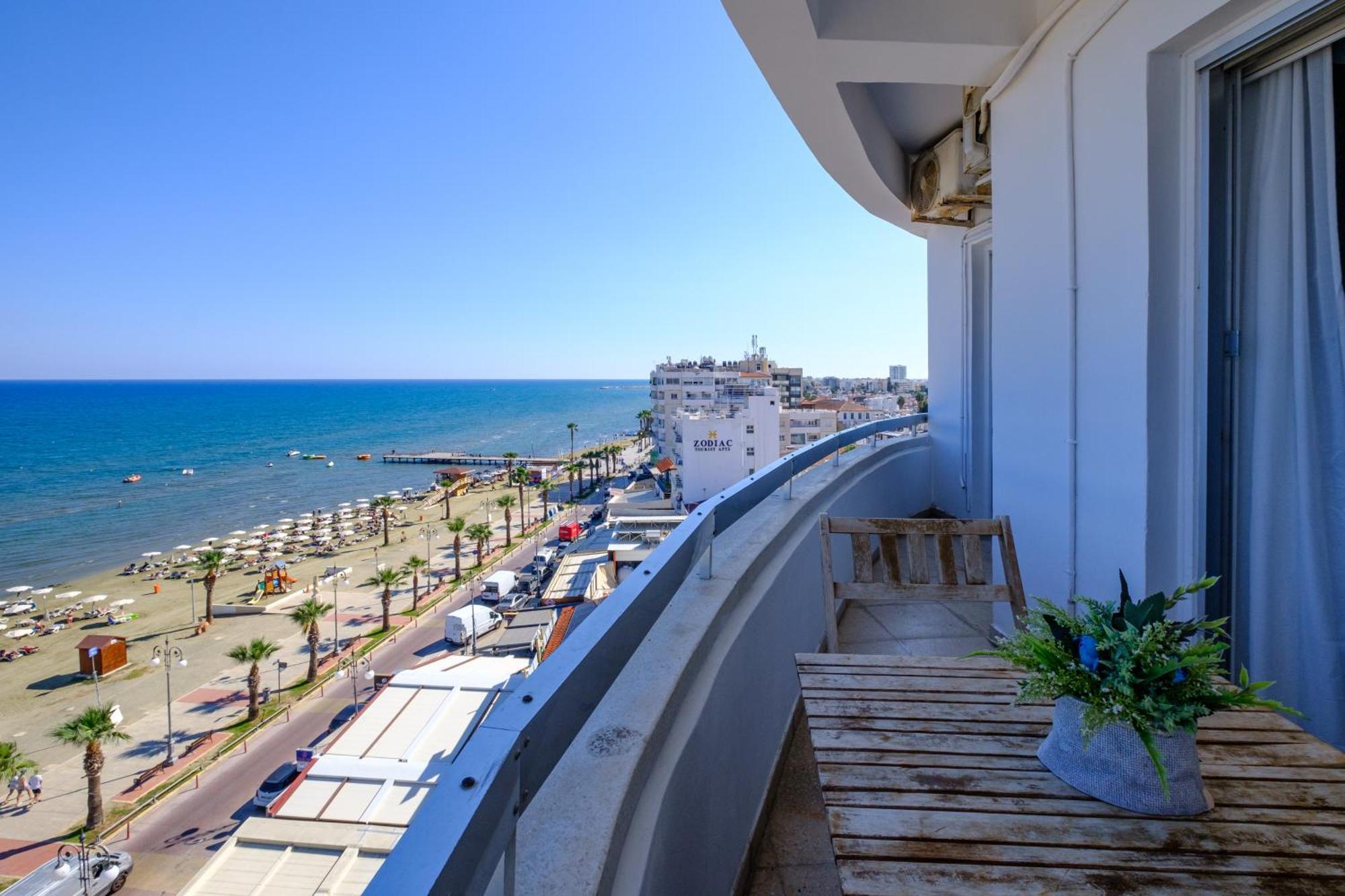 Lazuli Sea View Beachfront- Ap 61 Λάρνακα Εξωτερικό φωτογραφία