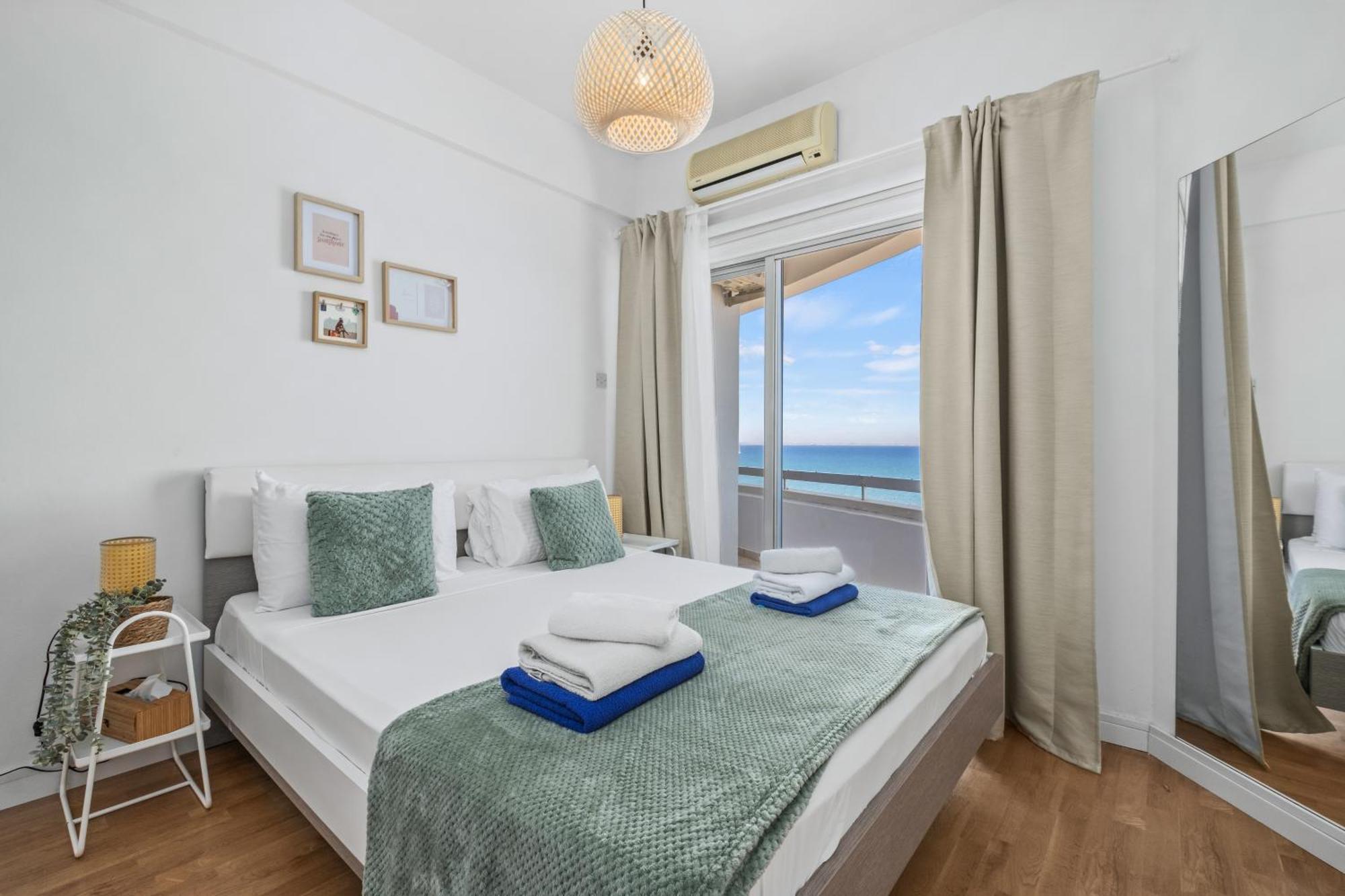 Lazuli Sea View Beachfront- Ap 61 Λάρνακα Εξωτερικό φωτογραφία